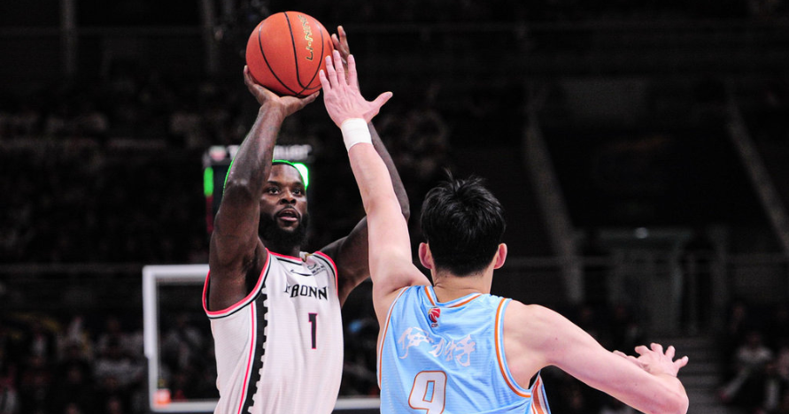 lol战争学院-孟菲斯灰熊训练开放日，集结日扳平良机引欢呼，CBA常规赛在即，赛程密集仍需轮换的简单介绍